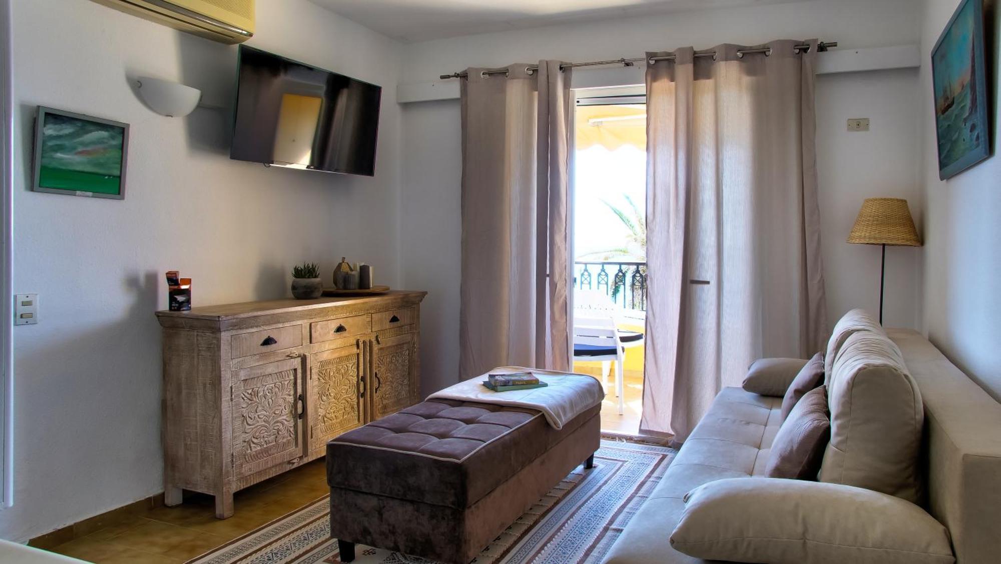 Sea Sun, Corfu No17 * Glyfada (Corfu)